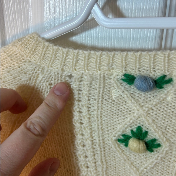 vintage lady clansman 100% wool 3-D floral cream knit size large - Picture 5 of 6